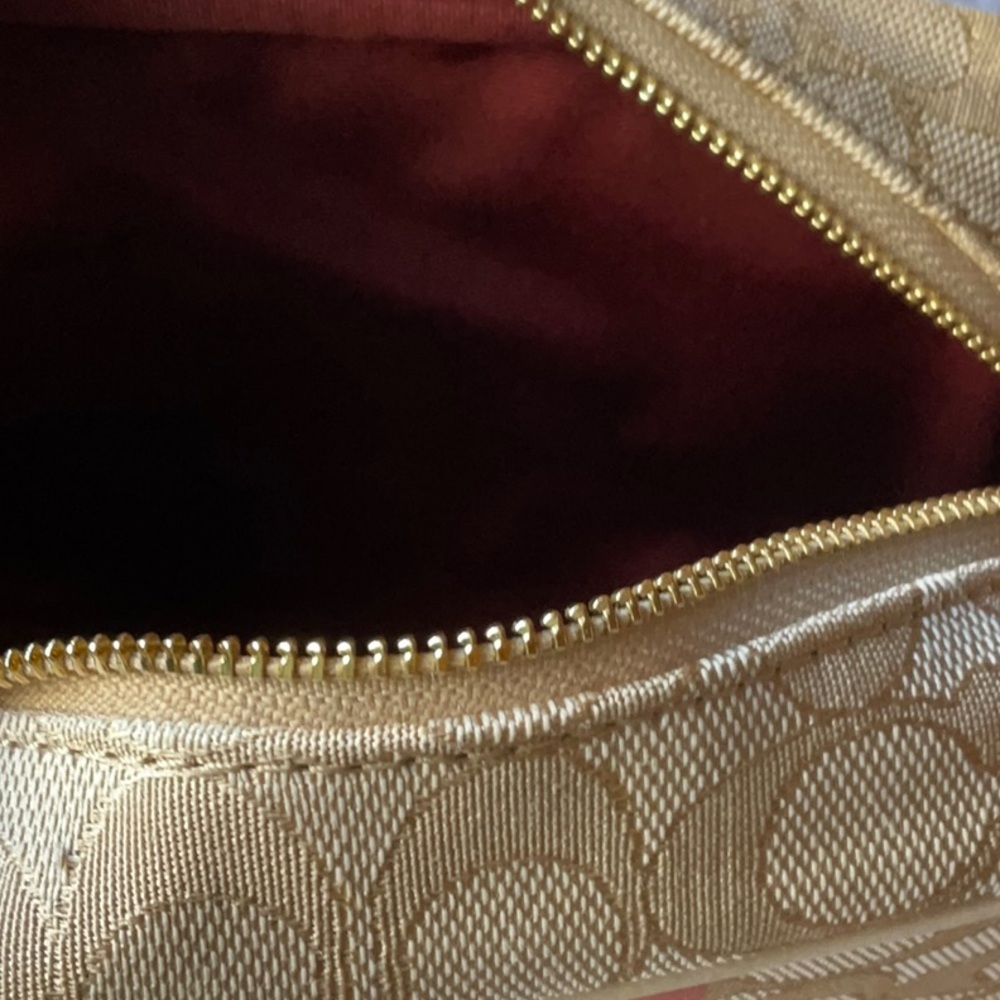 🎄 COACH DEMPSEY BOXY COSMETIC CASE 🎄 - Picture 15 of 16